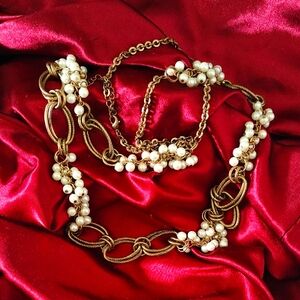 Vintage Antiqued Gold Toned Links And Glass Cluster Pearls Necklace